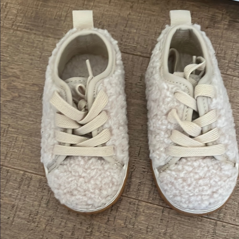 Cozy Cream Kids Shoes. Barely worn!